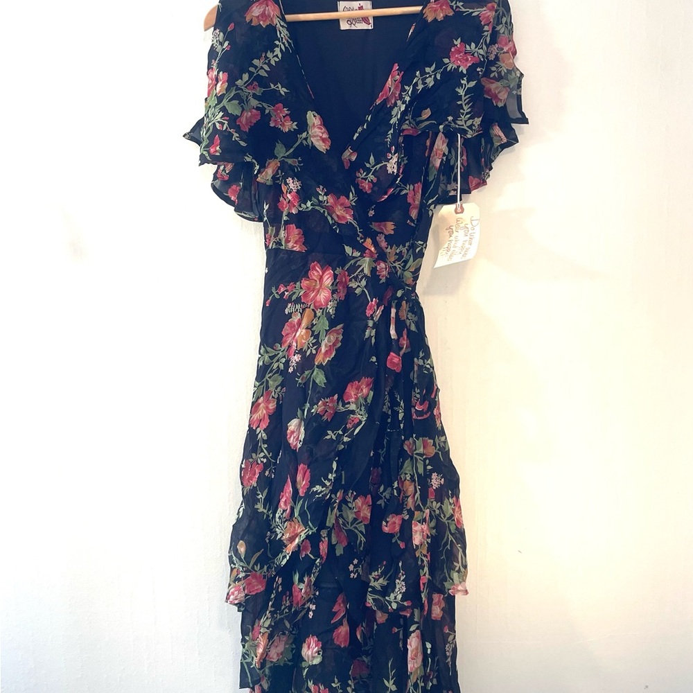 Alexis Floral Ruffle Midi‎ Wrap Dress - Black and Pink